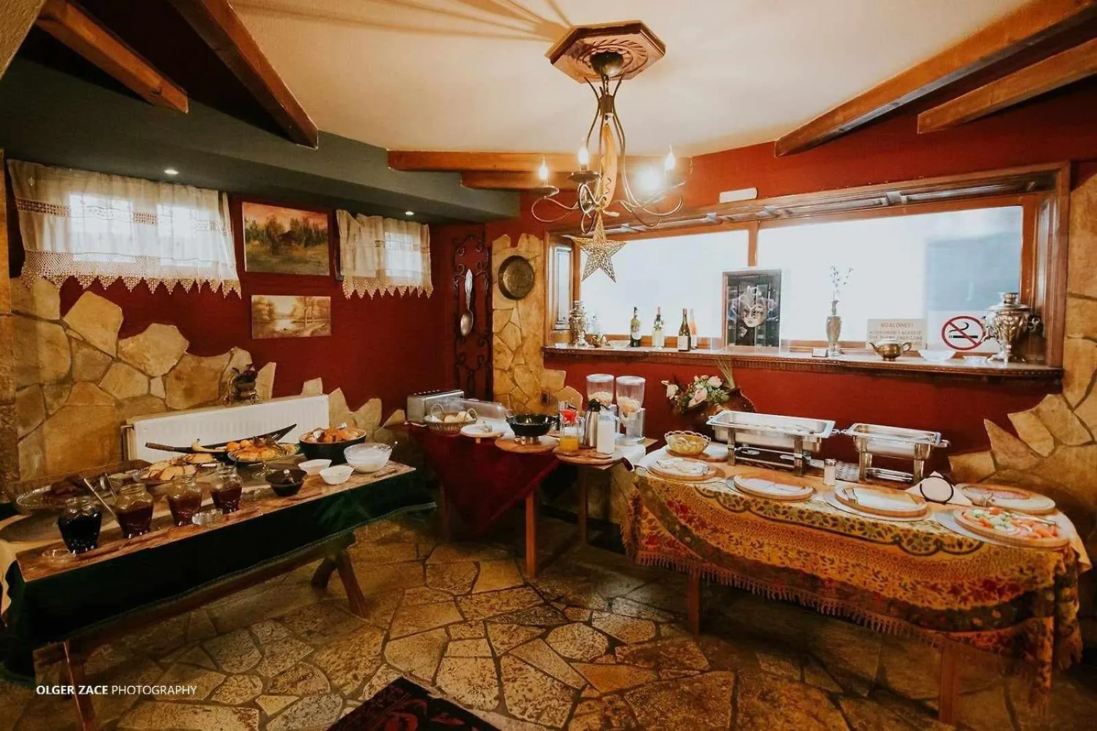Vila Eden Boutique Hotel Korce 4*,