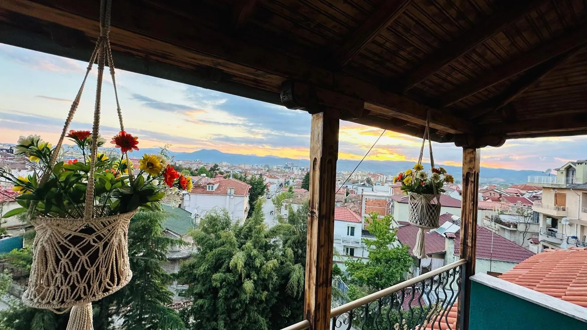 Vila Eden Boutique Hotel Korce 4*,  Albanië