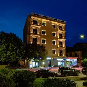 4* Ξενοδοχείο Christi's Borova