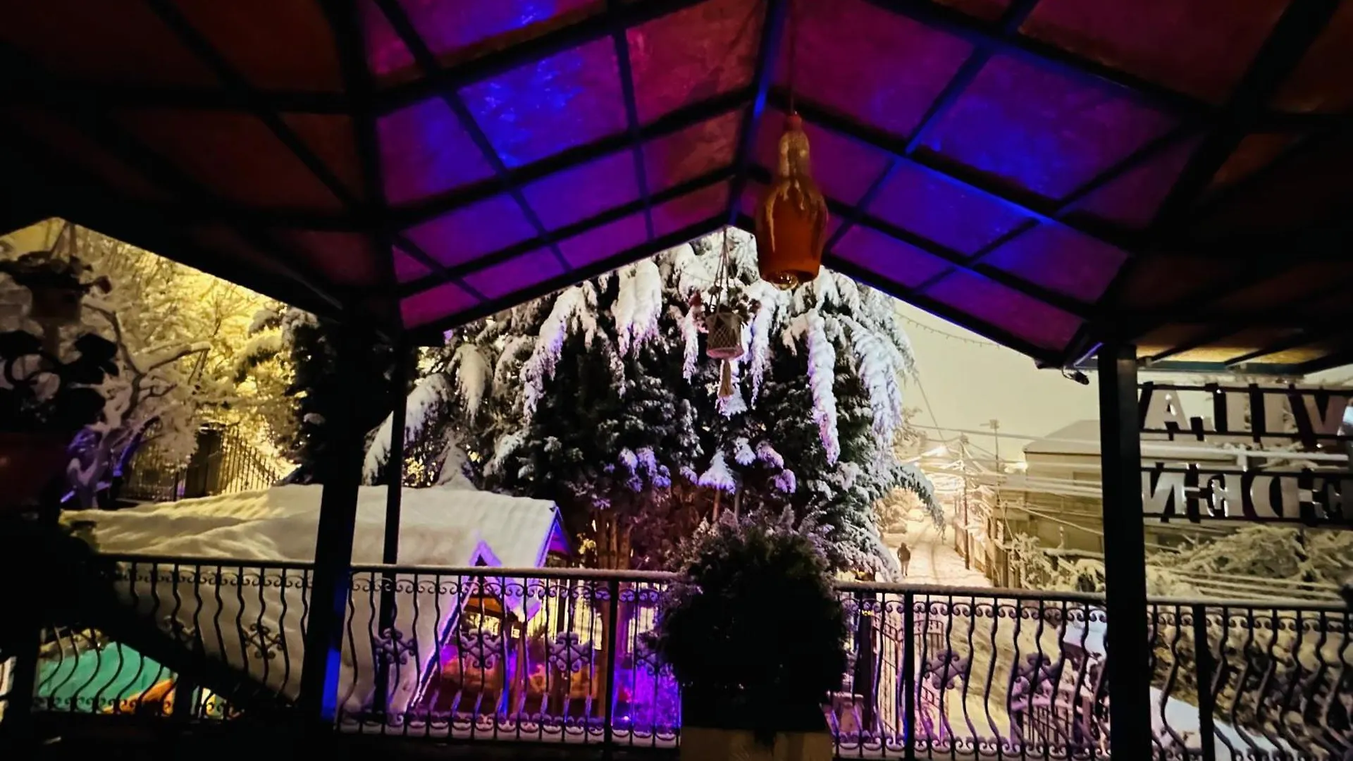 Vila Eden Boutique Hotel Korce Albania