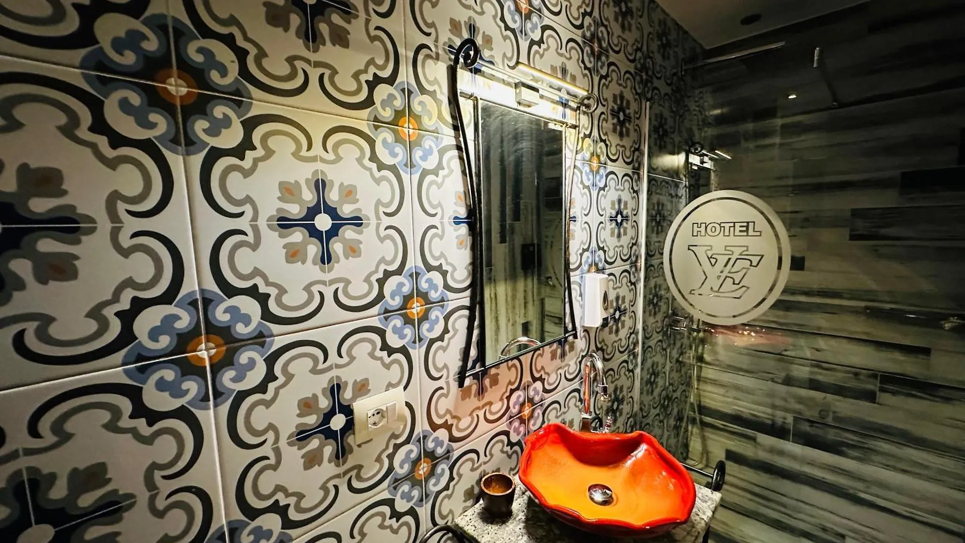Vila Eden Boutique Hotel Korce 4*,